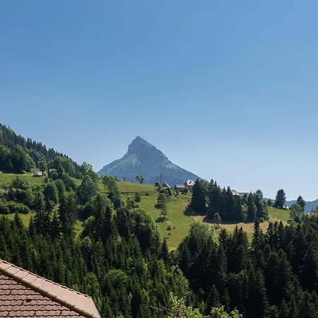 La Blanche En Chartreuse